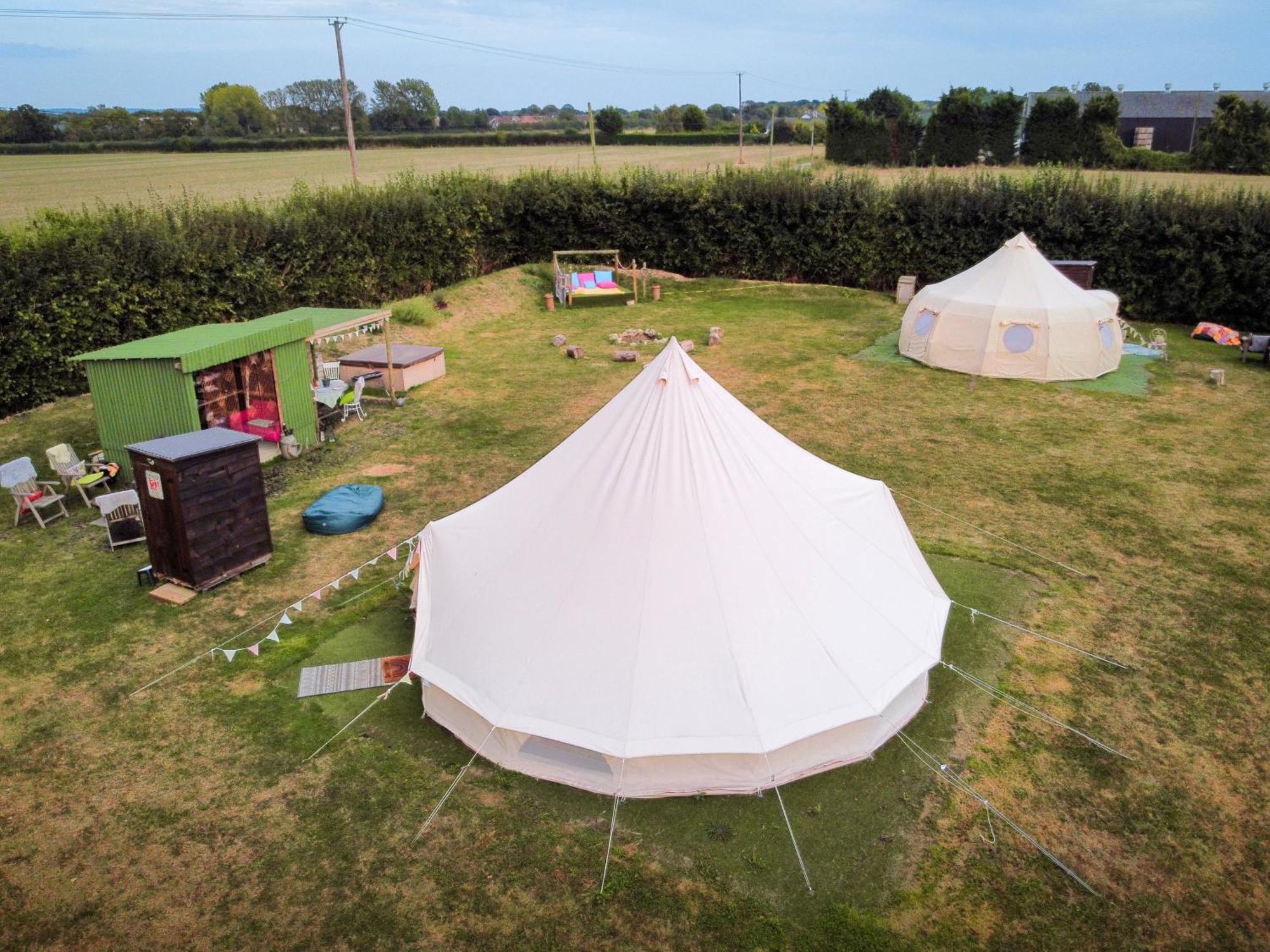 The Follies Glamping Hotel Maidstone Exterior foto