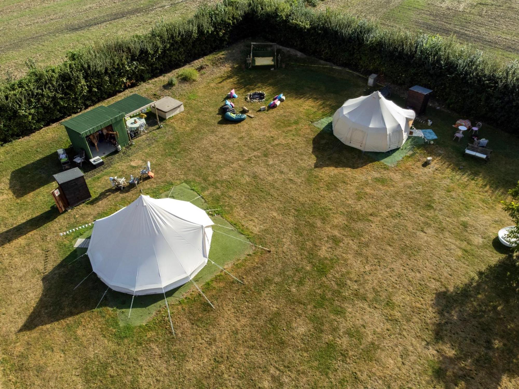 The Follies Glamping Hotel Maidstone Exterior foto